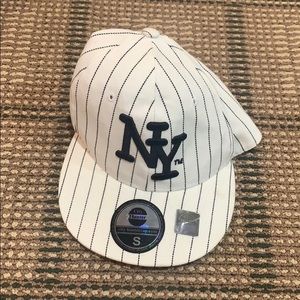 Yankees hat